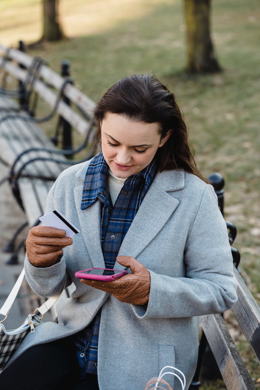 A woman processing her online payment